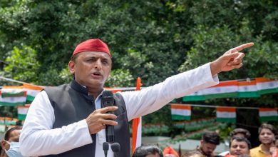 Akhilesh Yadav roared on BJP from the land of Bundelkhand, said - scissors come from Delhi and lace is cut in Lucknow