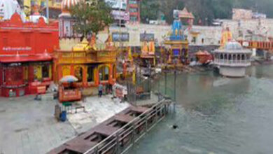 Corona stopped the Ganga bath of devotees, Haridwar-Rishikesh Ghats lying vacant at Makar Sankranti